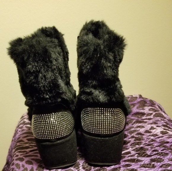 Girls Stuart Weitzman Booties - Picture 6 of 7